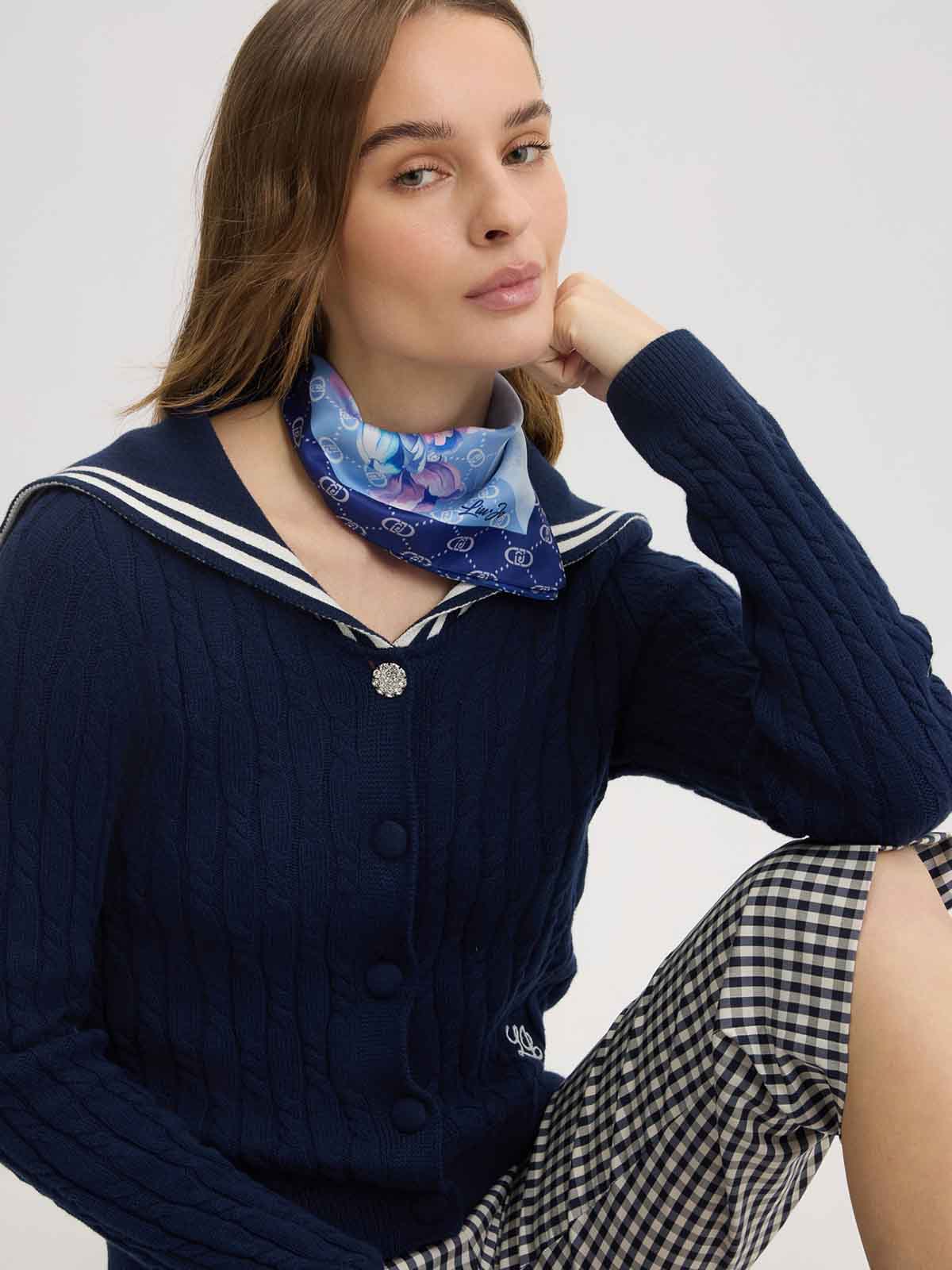 2A5023T0300 Liujo Pink Foulard With Floral Corner