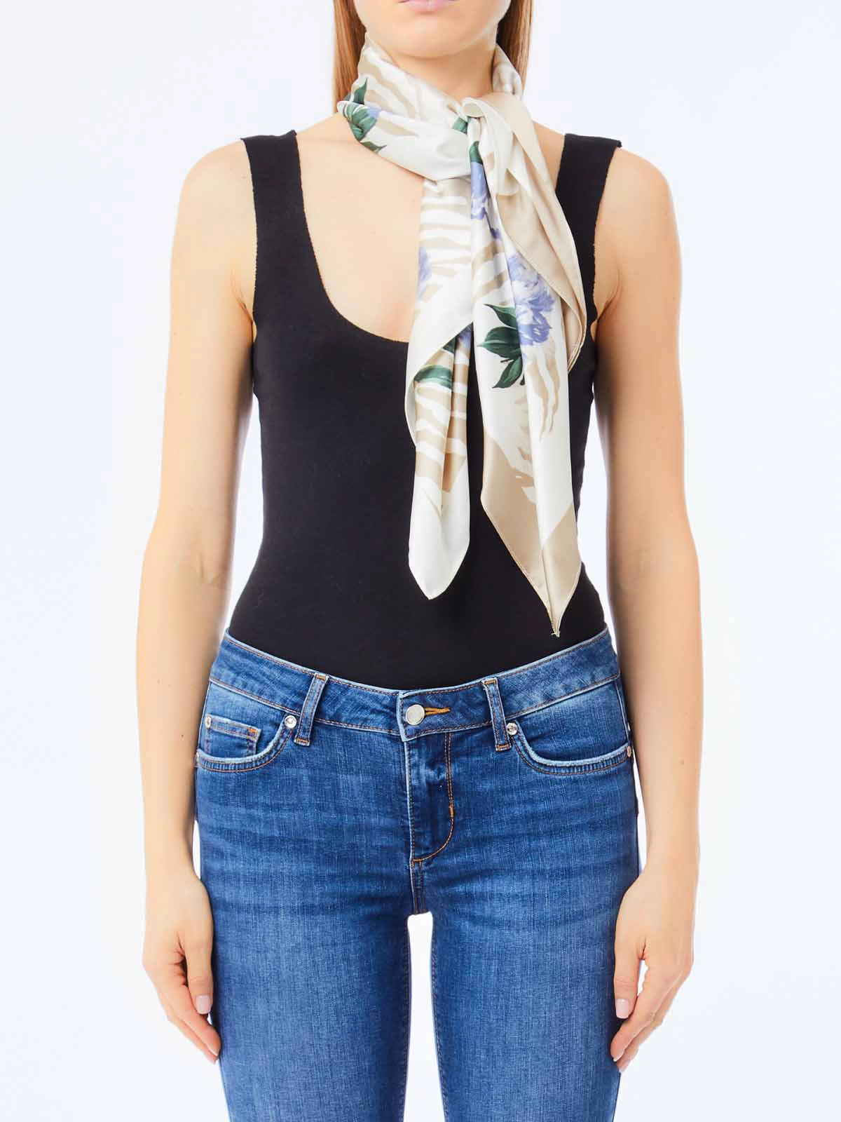 スカーフ LIU JO Woman Neck scarf Multicolor 2A5043T0300 X0666 Pin by kindle on a | Head scarf styles, Beautiful silk
